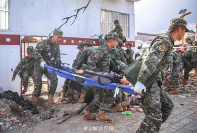 中国武警微博，新时代的透明执法与社会互动平台，中国武警微博，新时代透明执法与社会互动的新平台