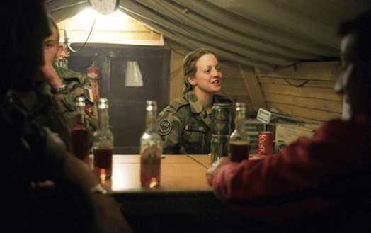 女兵开放照片，展现女性力量与美丽，女兵照片展现力量与美丽，女性力量的独特魅力