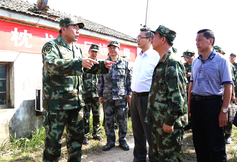 14集团军军长王兵，英勇善战，忠诚履职的杰出将领，杰出将领王兵，英勇善战，忠诚履职的第十四集团军军长风采